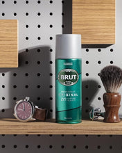 Brut Deodorant Spray Bundle Gift Set 4 x 200ml Mens Body Spray Pack Musk Original Sport Style Total Attraction Long Lasting Fresh Fragrance Daily Odour Protection Gym Travel Grooming Gift