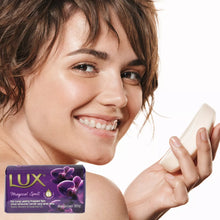 LUX 5 Soaps Bundle 80g Each Beauty Soap Gift Set Magical Spell Aqua Sparkle Soft Touch Velvet Touch Bright Impress Moisturising Bar Soap Floral Fragrance Skin Cleansing Bath Soap Pack of 5